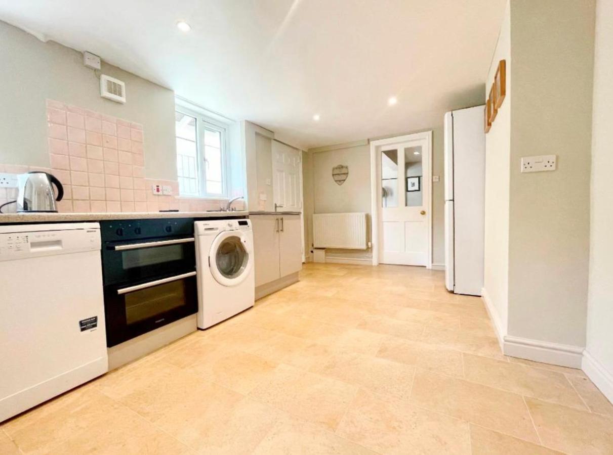 Cheltenham Central Apartment, Parking, Close Bars & Restaurants チェルトナム エクステリア 写真